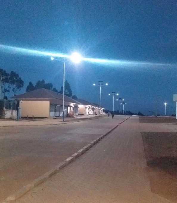 汉中市非洲科特迪瓦太阳能路灯工程